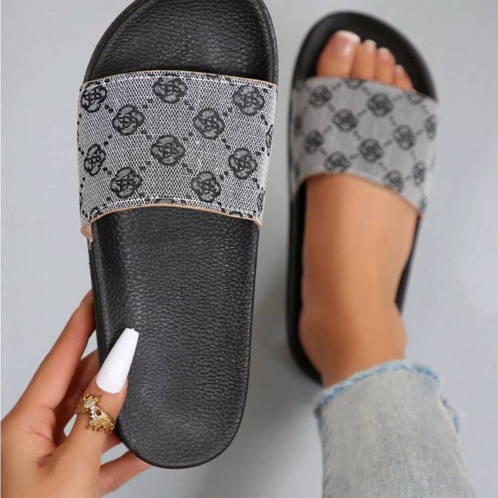 Stylish Black and Gray Slide Sandals